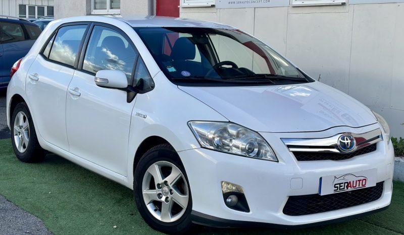 TOYOTA AURIS HYBRIDE 136H DYNAMIC