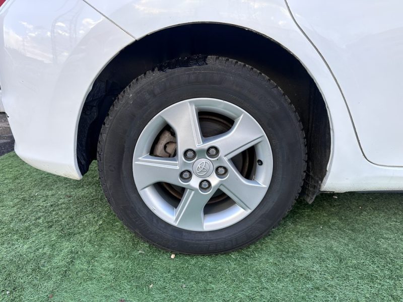 TOYOTA AURIS HYBRIDE 136H DYNAMIC