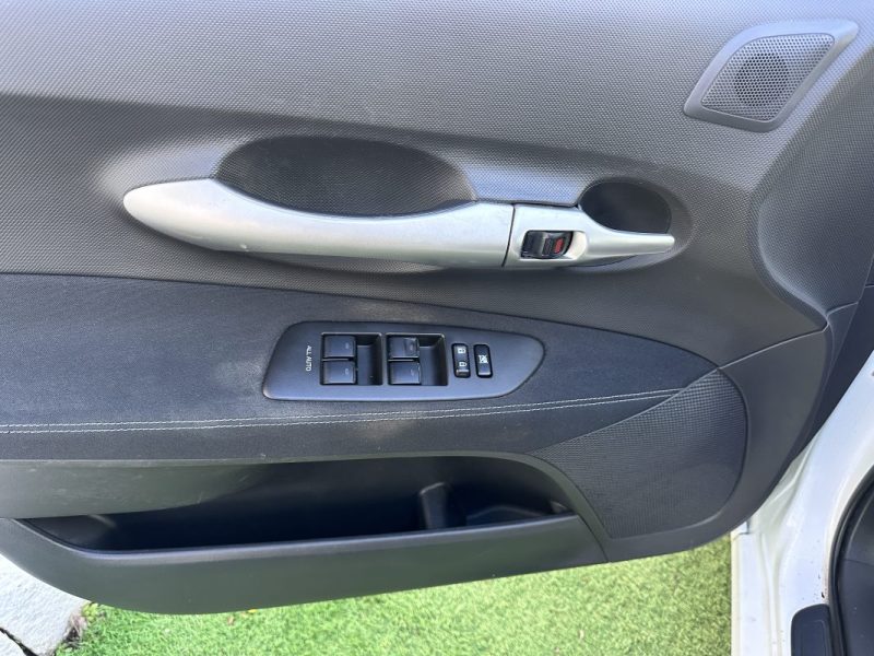 TOYOTA AURIS HYBRIDE 136H DYNAMIC