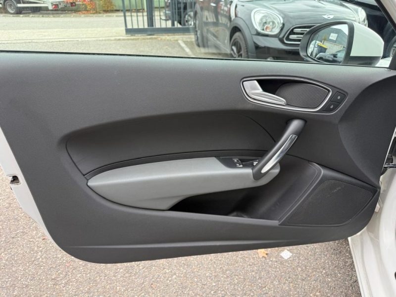 AUDI A1 1.4 TDI 90CH AMBITION  LUXE