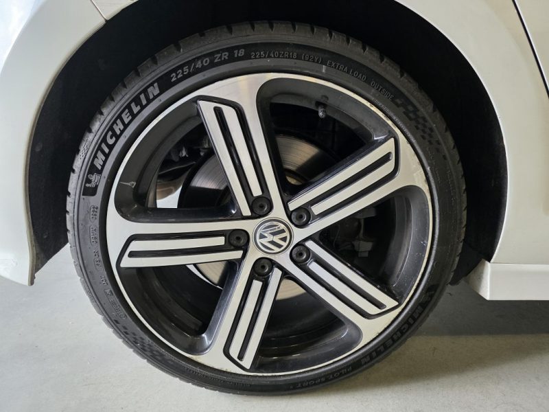 VOLKSWAGEN GOLF 7 2.0 R 4motion 300cv / DSG6 / SUIVI COMPLET / DCC