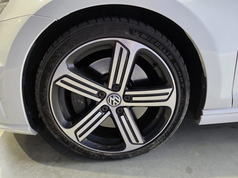 VOLKSWAGEN GOLF 7 2.0 R 4motion 300cv / DSG6 / SUIVI COMPLET / DCC
