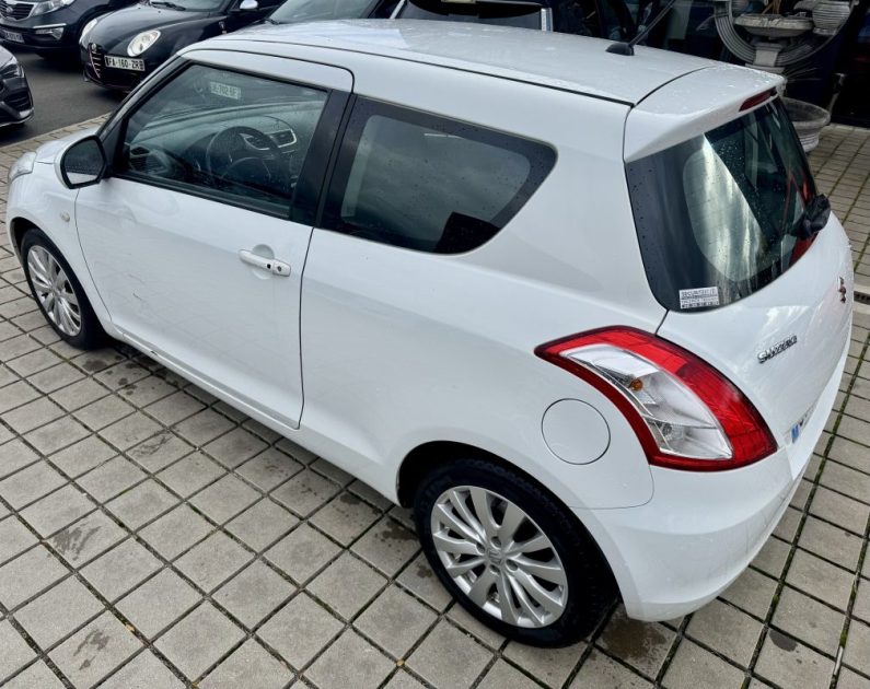 SUZUKI  SWIFT SUZUKI SWIFT 1.2 VVT 2013