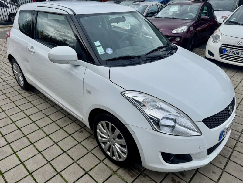 SUZUKI  SWIFT SUZUKI SWIFT 1.2 VVT 2013