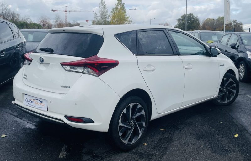 TOYOTA AURIS HSD 136H DESIGN / Entretien Complet - Caméra De Recul