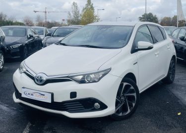 TOYOTA AURIS HSD 136H DESIGN / Entretien Complet - Caméra De Recul
