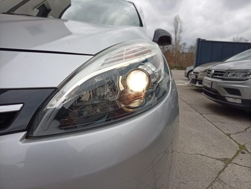 RENAULT MEGANE SCENIC 1.5 DCI 110CH pack BOSE / AUTO/PANO/ 2015