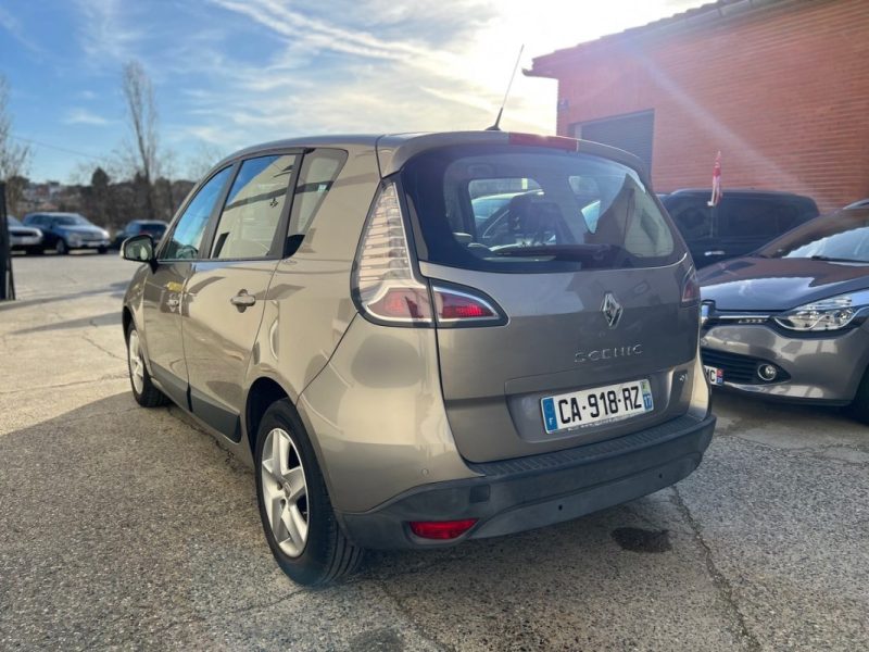 RENAULT SCENICIII 1.5 DCI 110CH FAP EXPRESSION EDC 2012