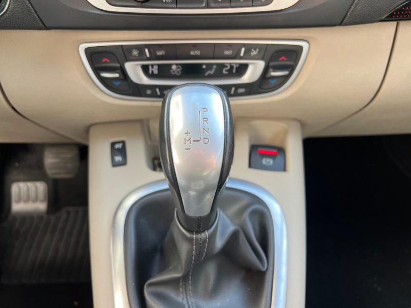 RENAULT SCENICIII 1.5 DCI 110CH FAP EXPRESSION EDC 2012