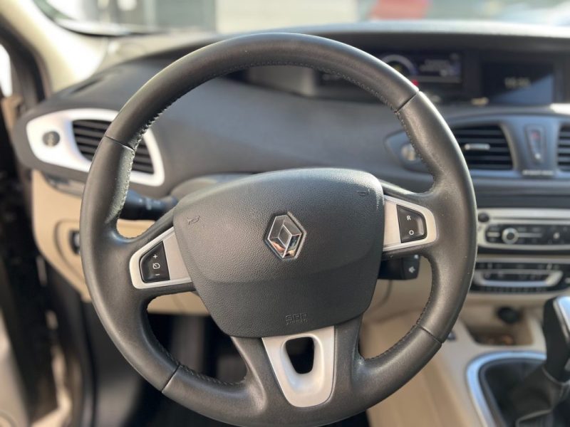 RENAULT SCENICIII 1.5 DCI 110CH FAP EXPRESSION EDC 2012