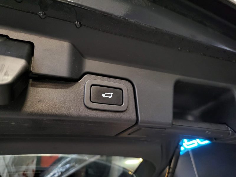 Range Rover Evoque 2.0 TD4 150 SE DYNAMIC / SIEGES ELECTRIQUES + CHAUFFANTS / SUIVI LAND ROVER