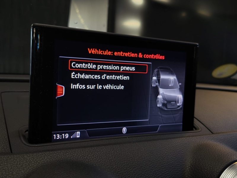 AUDI A3 1.6 TDI 116CH BUSINESS LINE SIEGES CHAUFFANTS / AUTO DES FEUX  2018