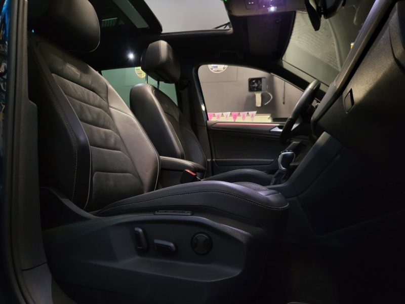 VOLKSWAGEN TIGUAN  2.0 TDI 150CV R-LINE TOIT OUVRANT / APPLE CARPLAY / SIEGES ELECTRIQUES / MAIN LIBRE 2021