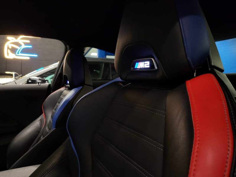 BMW M2 M2 COUPE G87 3.0I 460CV BVA8 IMMAT FR PACK CARBONE / H&K / ECHAPP SPORT / SIEGES ELECT A MEMOIRE 2023