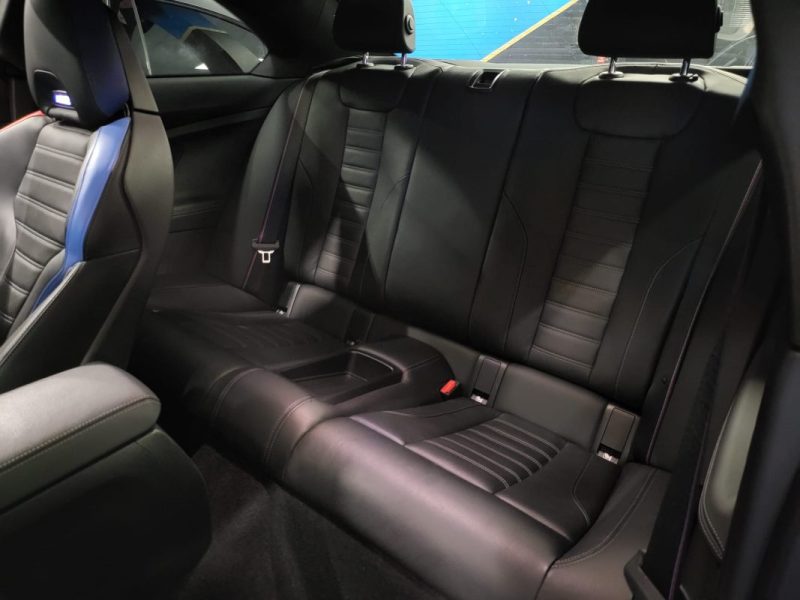 BMW M2 M2 COUPE G87 3.0I 460CV BVA8 IMMAT FR PACK CARBONE / H&K / ECHAPP SPORT / SIEGES ELECT A MEMOIRE 2023