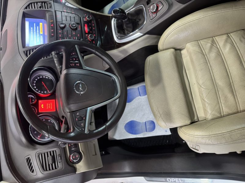 OPEL INSIGNIA 2.0 CDTI160 FAP COSMO PACK 4X4 START&STOP 2011