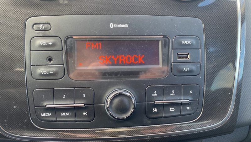 DACIA LOGAN 1.0 L SCe 75 ch Lauréate 1ère main