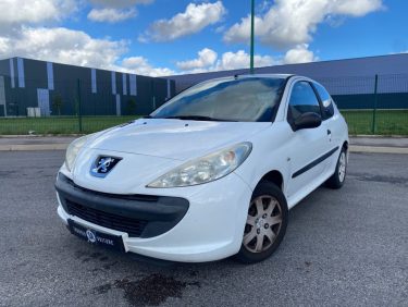 PEUGEOT 206 + 1.1 L 60 ch , Distribution, embrayage et entretien à jour