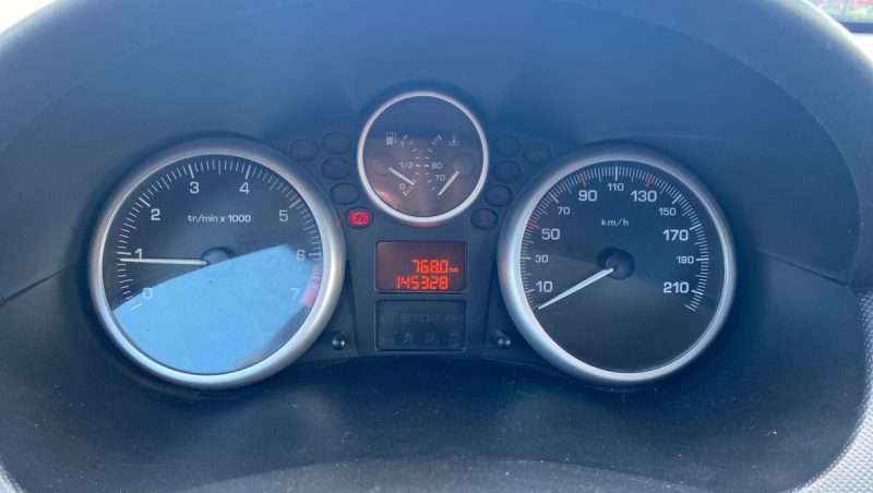 PEUGEOT 206 + 1.1 L 60 ch , Distribution, embrayage et entretien à jour