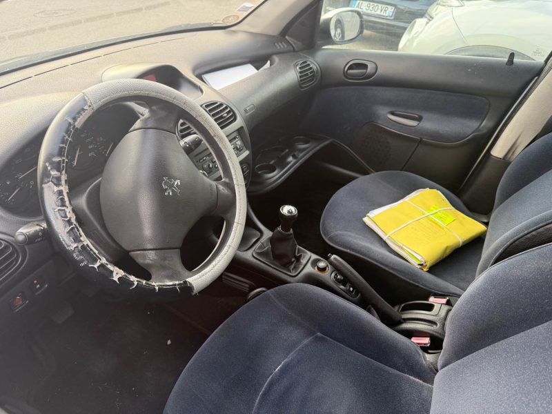 PEUGEOT 206 BERLINE 2.0 HDI 90CH  GARANTIE 1ERE MAIN 