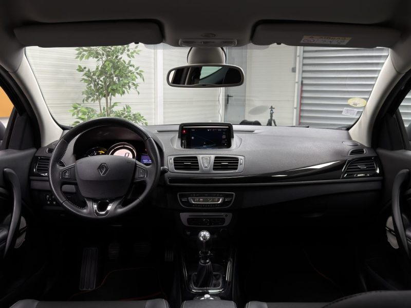 Renault Megane III (3) coupé 1.6 dCi 130 energy - Bose 