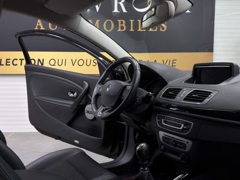 Renault Megane III (3) coupé 1.6 dCi 130 energy - Bose 