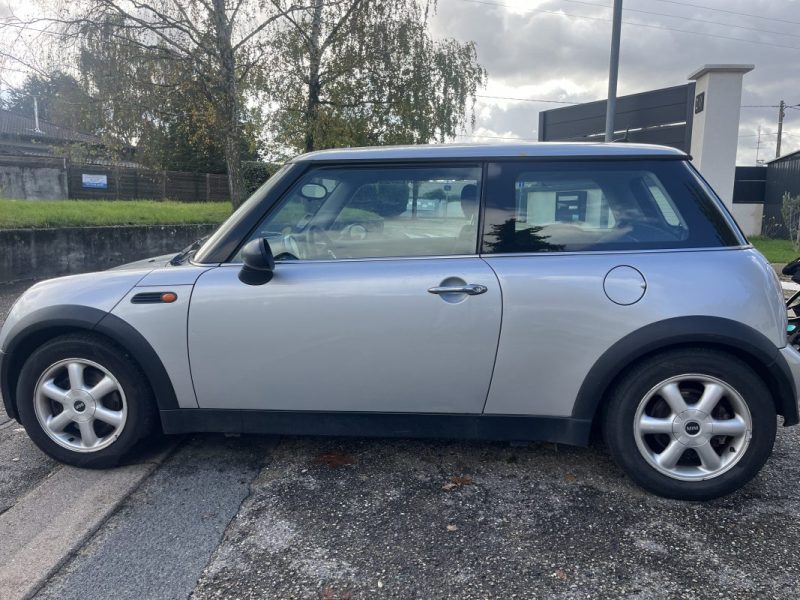 MINI MINI ONE ONE, 1.6L  90CV  2006