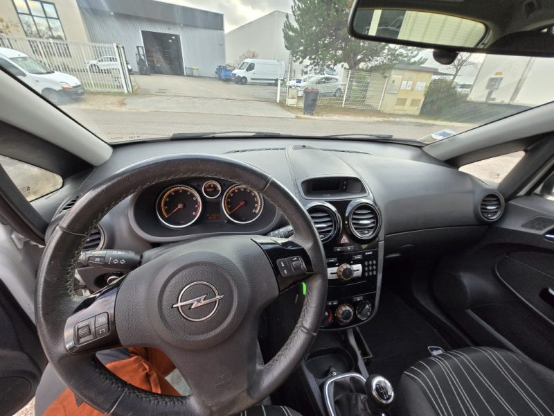 OPEL CORSA 1.2 TWINPORT 85 111 2010