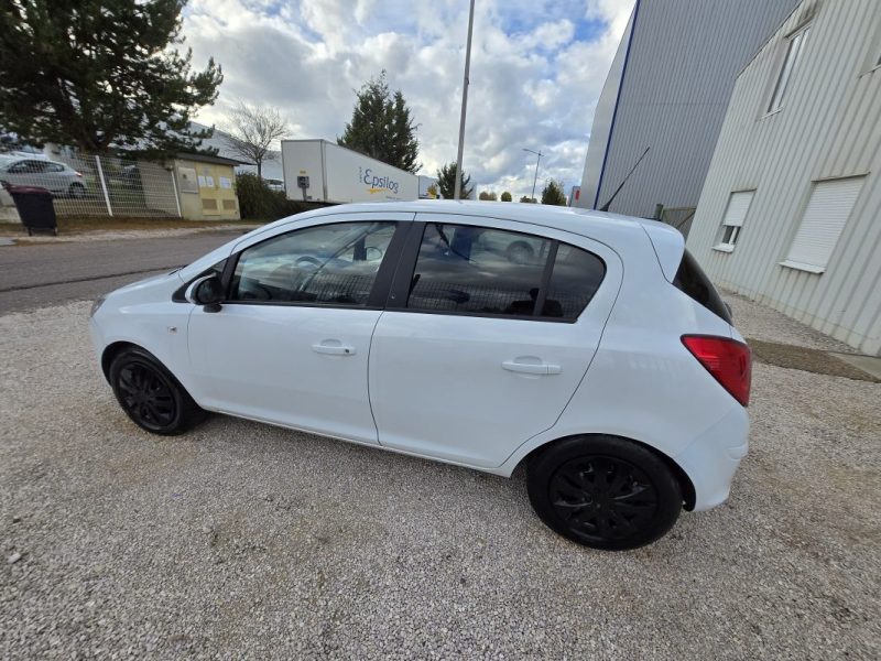 OPEL CORSA 1.2 TWINPORT 85 111 2010