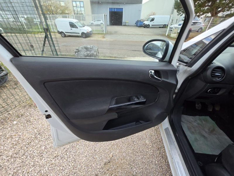 OPEL CORSA 1.2 TWINPORT 85 111 2010