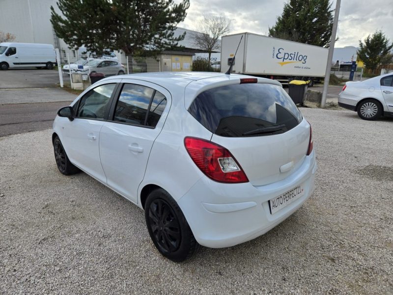 OPEL CORSA 1.2 TWINPORT 85 111 2010
