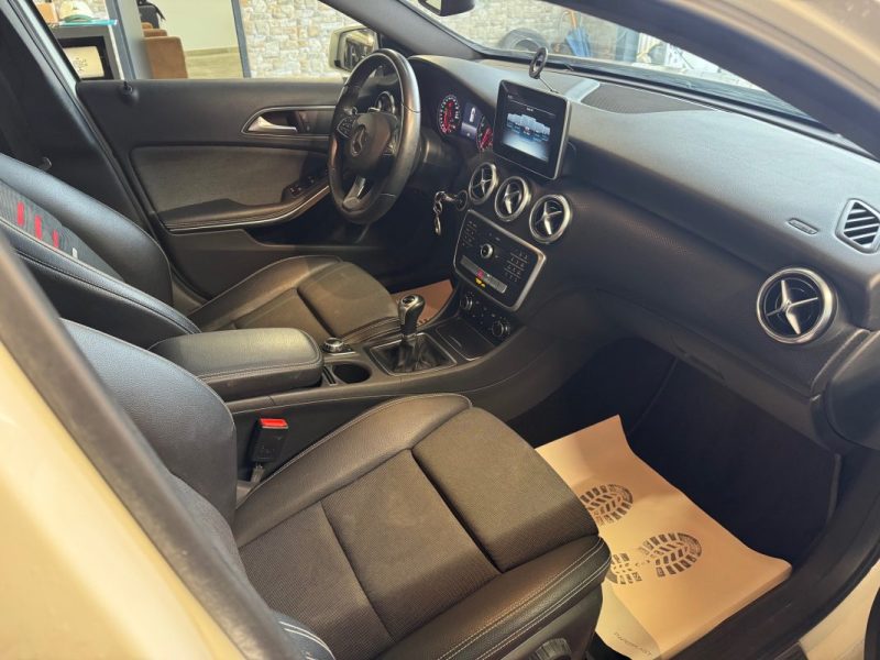 MERCEDES CLASSE A 160 SENSATION 2017 (68 200 KMS) 