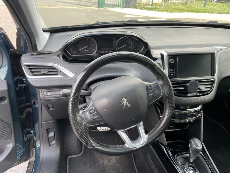 Peugeot 2008 PureTech 110 Crossway EAT6 • 2019