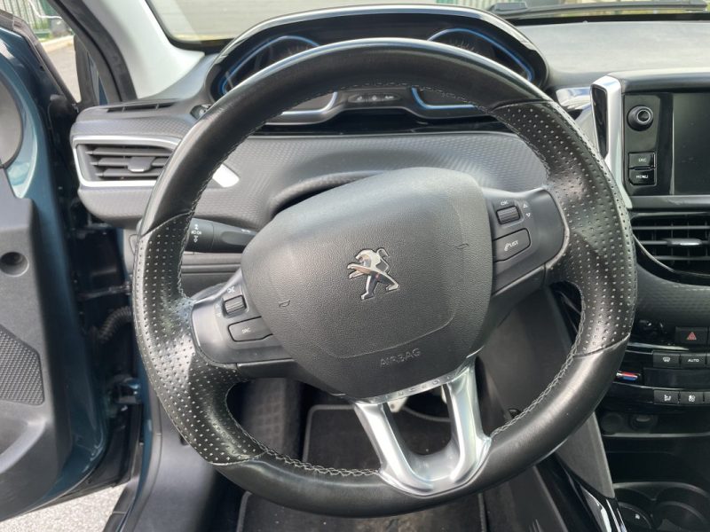 Peugeot 2008 PureTech 110 Crossway EAT6 • 2019