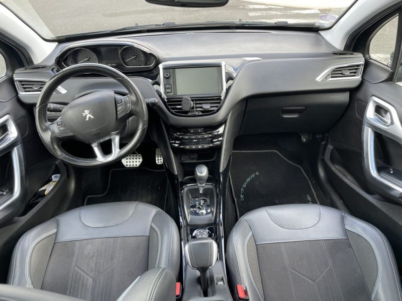 Peugeot 2008 PureTech 110 Crossway EAT6 • 2019