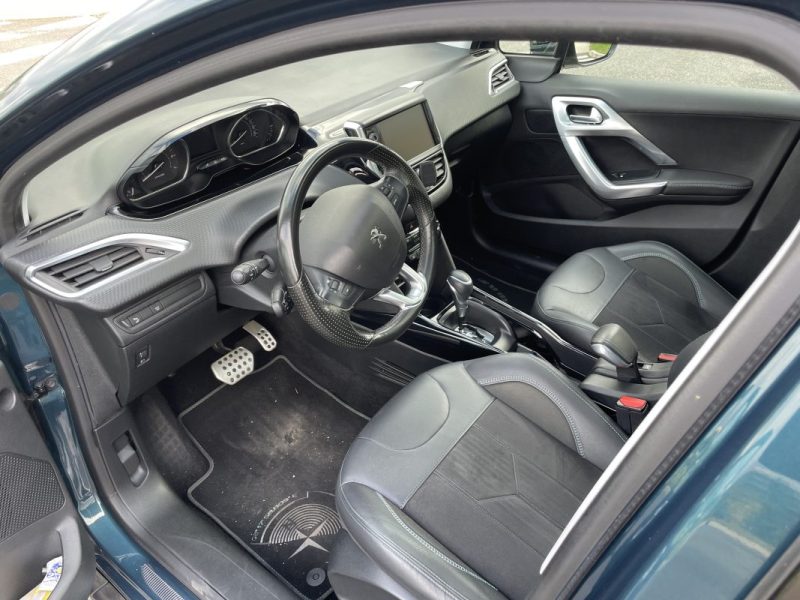 Peugeot 2008 PureTech 110 Crossway EAT6 • 2019