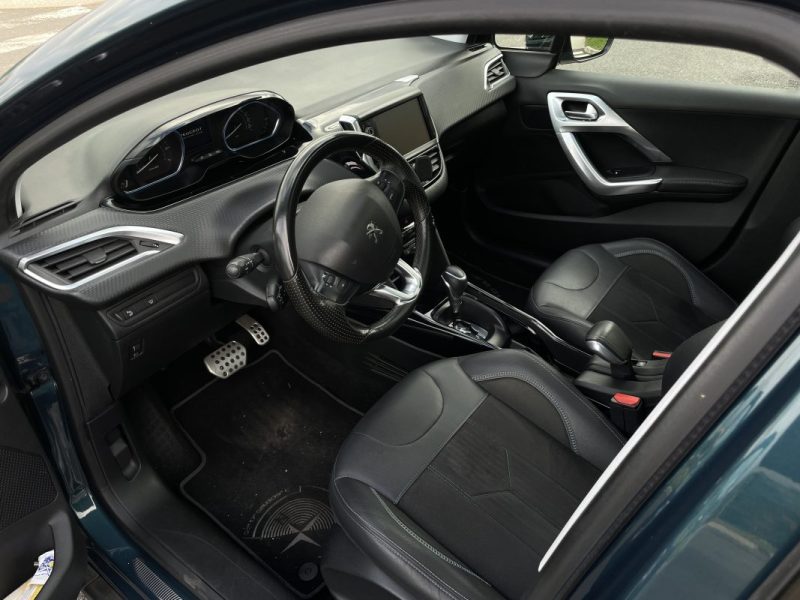 Peugeot 2008 PureTech 110 Crossway EAT6 • 2019