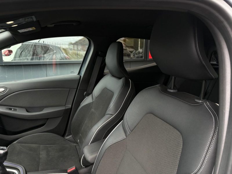 RENAULT CLIO V 100ch Edition One 🚗🔥 Sièges chauffants 🛋️ Caméra 360° 📹 Reprise 🔄 Garantie 6 moi