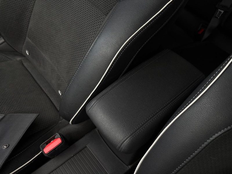 RENAULT CLIO V 100ch Edition One 🚗🔥 Sièges chauffants 🛋️ Caméra 360° 📹 Reprise 🔄 Garantie 6 moi