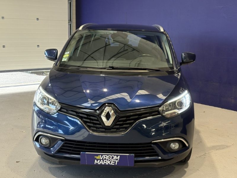 Renault grand Scénic  1.5 DCI 110CH -7 PLACES - Attelage 