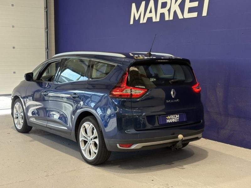 Renault grand Scénic  1.5 DCI 110CH -7 PLACES - Attelage 