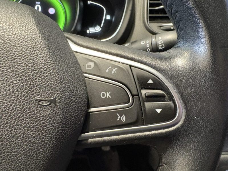 Renault grand Scénic  1.5 DCI 110CH -7 PLACES - Attelage 