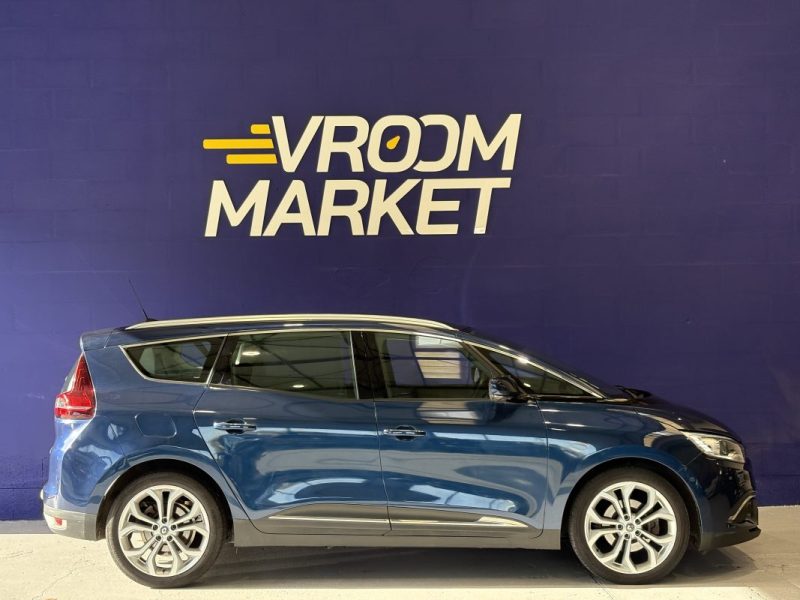 Renault grand Scénic  1.5 DCI 110CH -7 PLACES - Attelage 