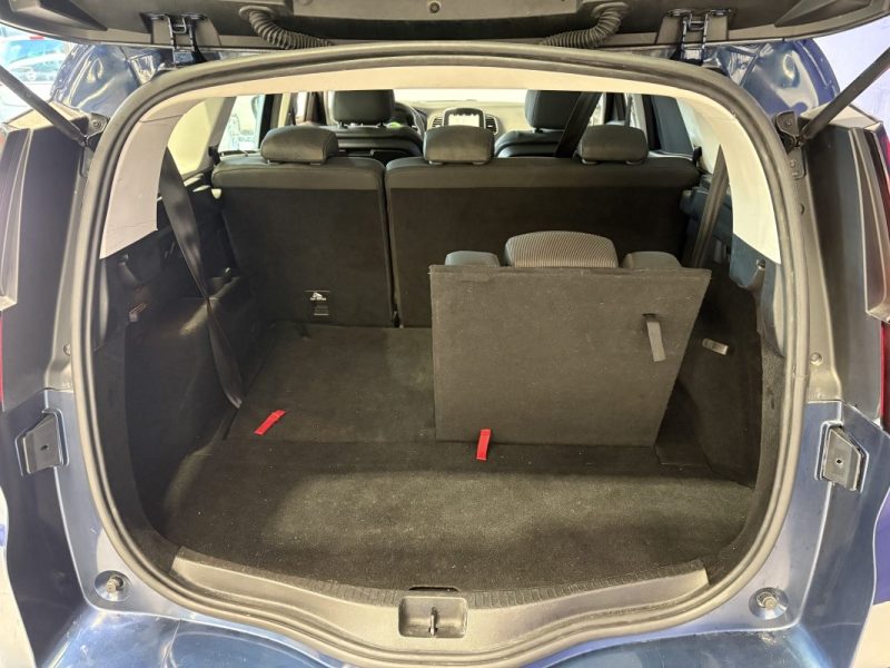 Renault grand Scénic  1.5 DCI 110CH -7 PLACES - Attelage 