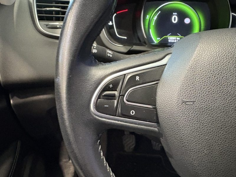 Renault grand Scénic  1.5 DCI 110CH -7 PLACES - Attelage 