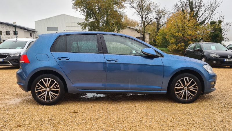 VOLKSWAGEN Golf VII - 1.6 TDI Allstar Bluemotion 110ch