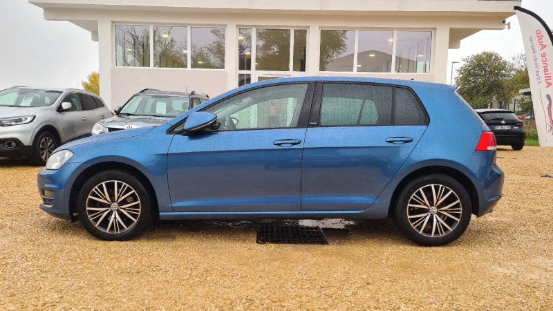 VOLKSWAGEN Golf VII - 1.6 TDI Allstar Bluemotion 110ch