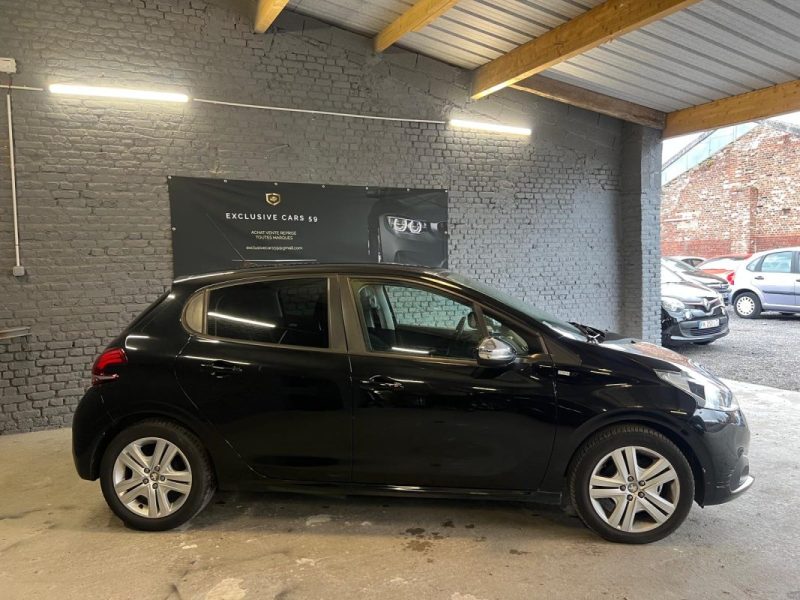 PEUGEOT 208 1.2 ESSENCE  82CH ALLURE 5P 2016