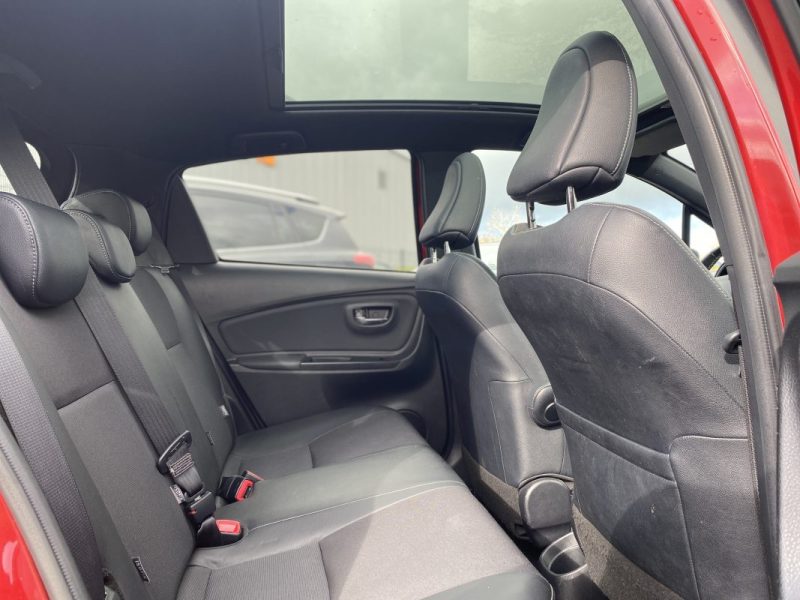 TOYOTA YARIS 3 HSD 100H COLLECTION / Entretien Toyota  - Toit Panoramique - Caméra De Recul