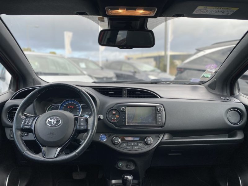 TOYOTA YARIS 3 HSD 100H COLLECTION / Entretien Toyota  - Toit Panoramique - Caméra De Recul